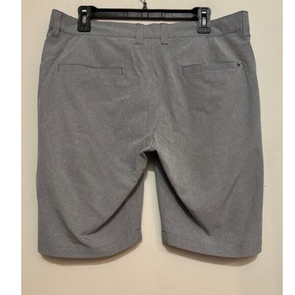 Travis Mathew Golf Shorts Gray Mens Size 34 Performance Stretch Casual - Picture 2 of 7